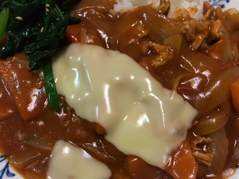 ほうれん草とチーズのハヤシライス